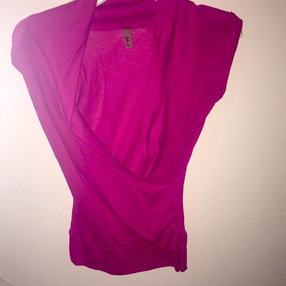Short sleeve pink shirt size small